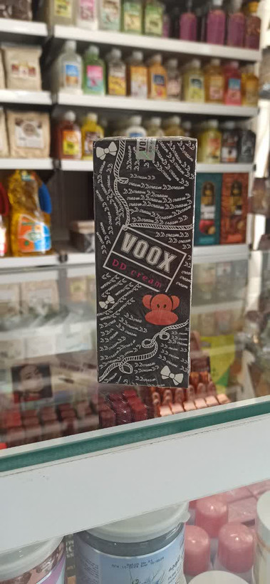 کرم روشن کننده و یک دست کننده پوست ووکس VOOX DD Cream (عطاری آقای صادقی)