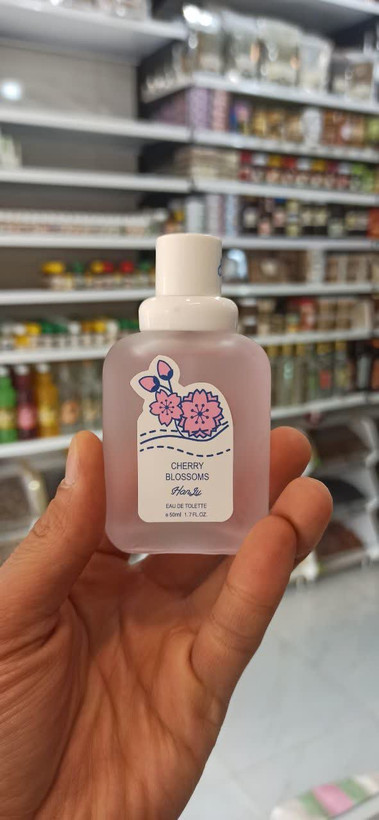 عطر بیکینی هانلو با رایحه شکوفههای گیلاس (خوشبوکننده نقاط حساس) (عطاری آقای صادقی)