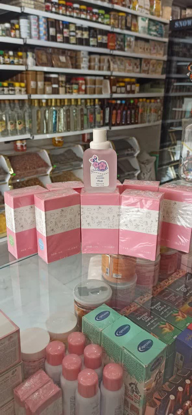 عطر بیکینی هانلو با رایحه شکوفههای گیلاس (خوشبوکننده نقاط حساس) (عطاری آقای صادقی)
