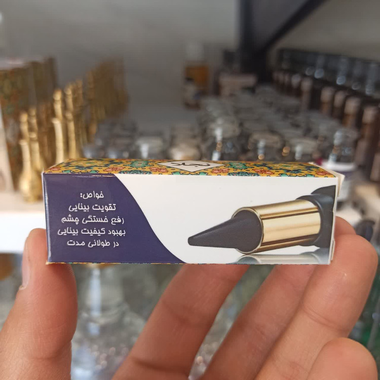 سرمه عربی رولی نجلا (تقویتکننده و آرایشکننده طبیعی چشم)